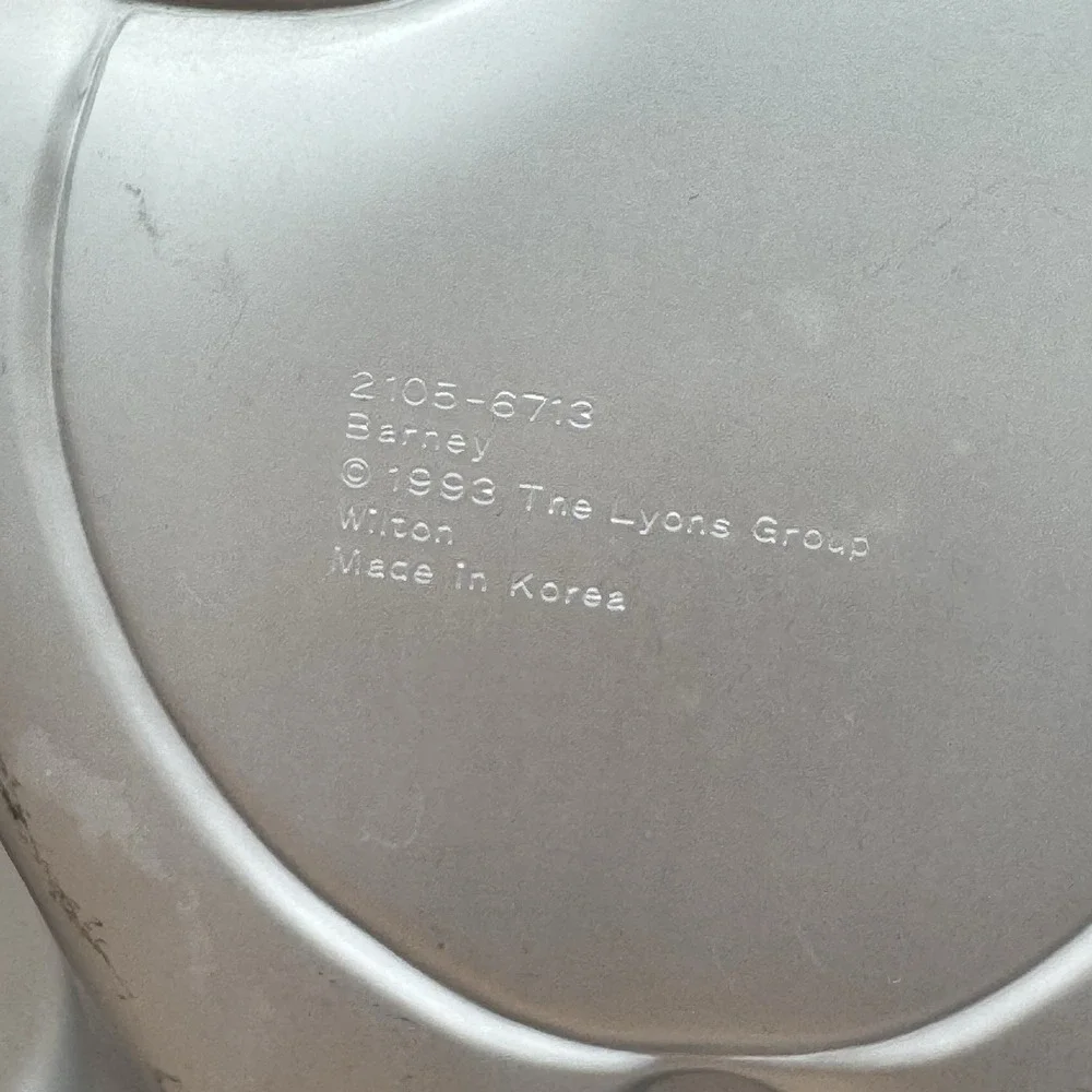 Wilton Barney Cake Pan 1993 #2105-6713 Lyons Group Y2K PBS Dinosaur
